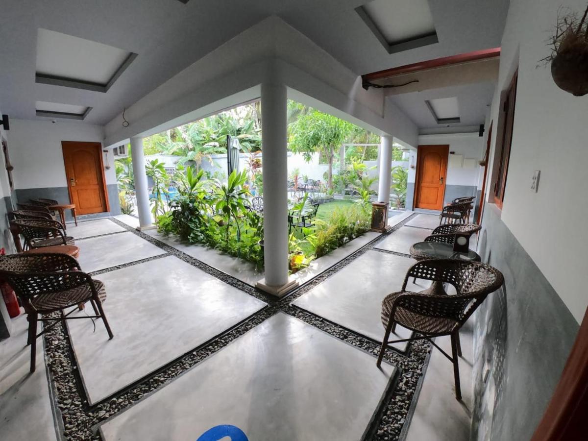 Tiger Shark Residence & Dive Fuvahmulah Exterior photo